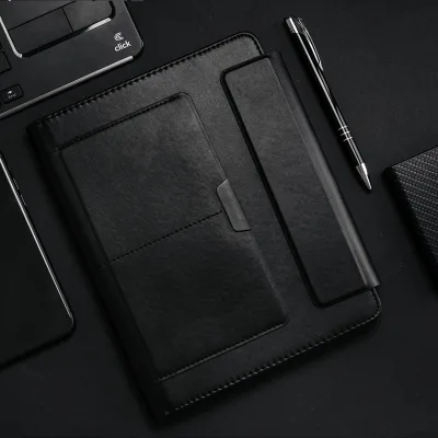 ALCANTARA Crna